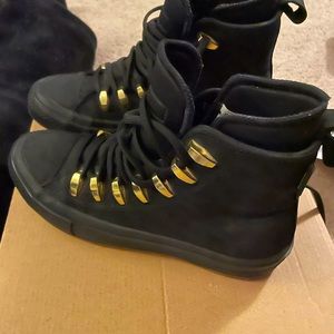 Never Been Worn Chuck 2 Counter Climate Water Proof Black Converse Boots